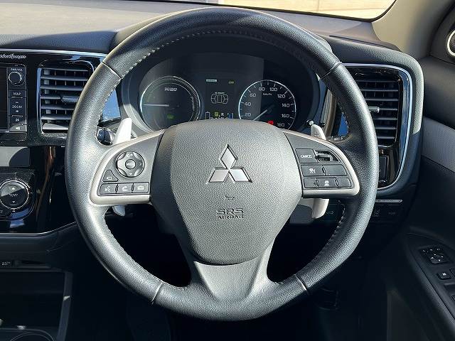 三菱 アウトランダーＰＨＥＶ