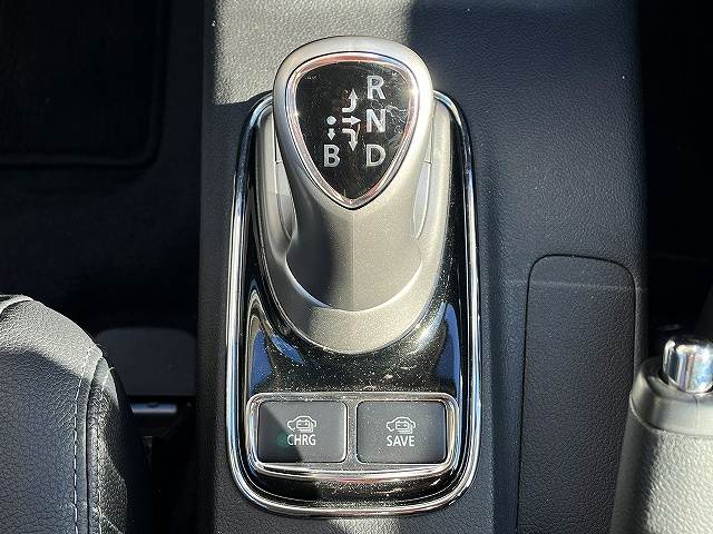三菱 アウトランダーＰＨＥＶ