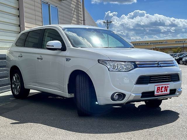 三菱 アウトランダーＰＨＥＶ