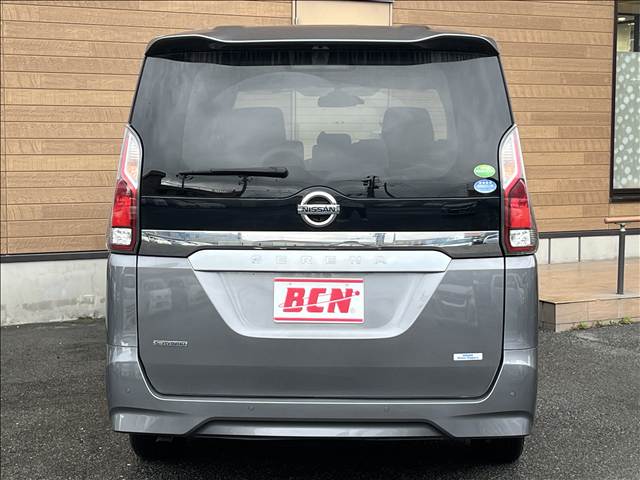 日産 セレナ