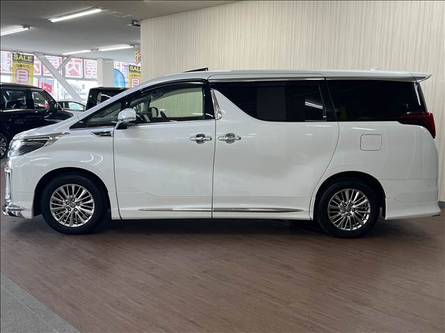 トヨタ アルファード　ハイブリッド