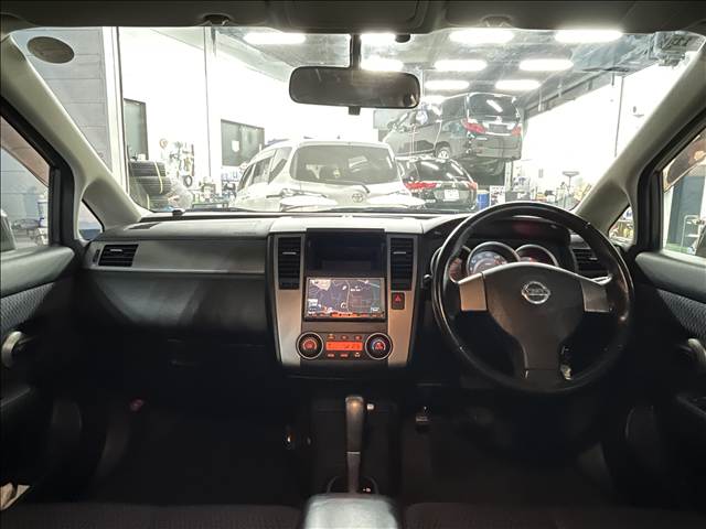 日産 ティーダ