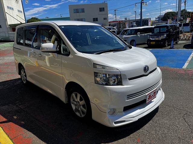 トヨタ ヴォクシー