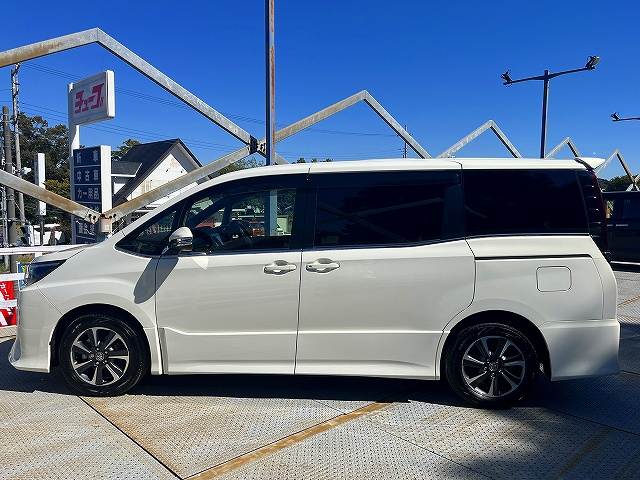 トヨタ ノア