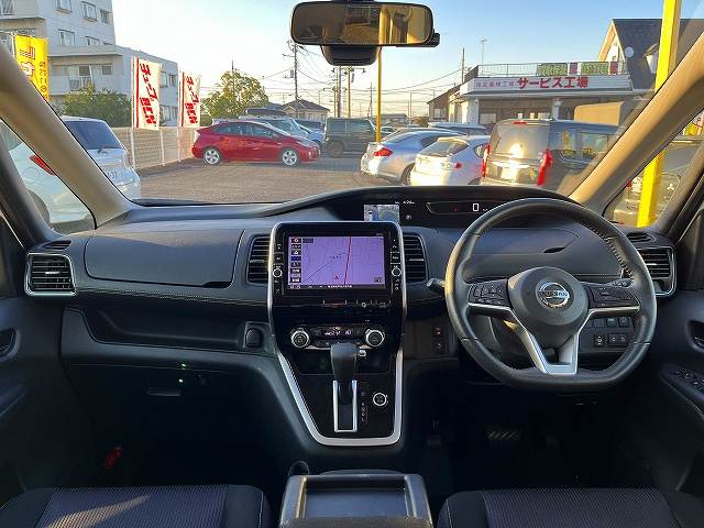 日産 セレナ