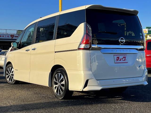 日産 セレナ
