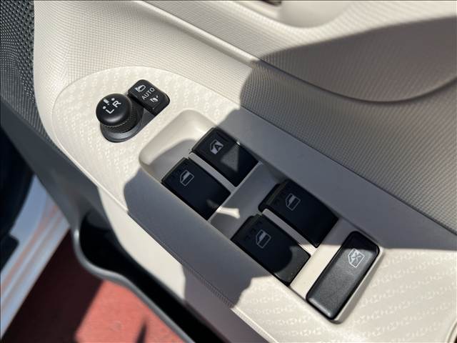 ダイハツ ムーヴ　キャンバス