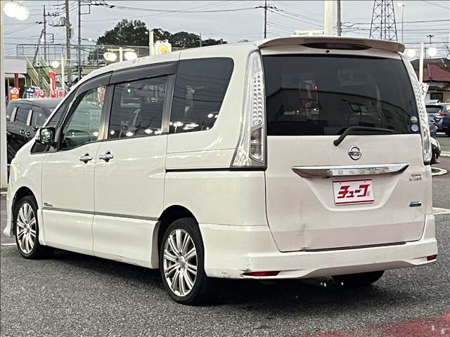 日産 セレナ