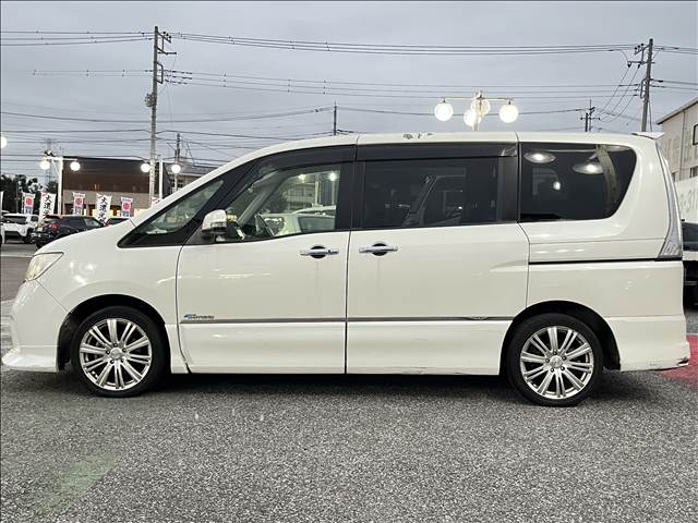日産 セレナ