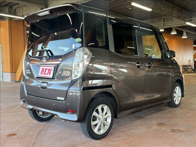 日産 デイズ　ルークス