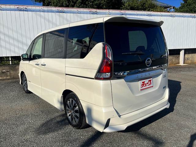 日産 セレナ