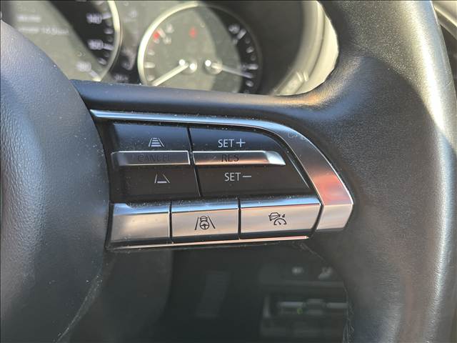 マツダ ＭＡＺＤＡ３　ファストバック