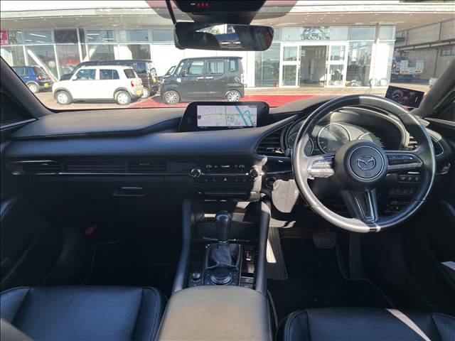 マツダ ＭＡＺＤＡ３　ファストバック