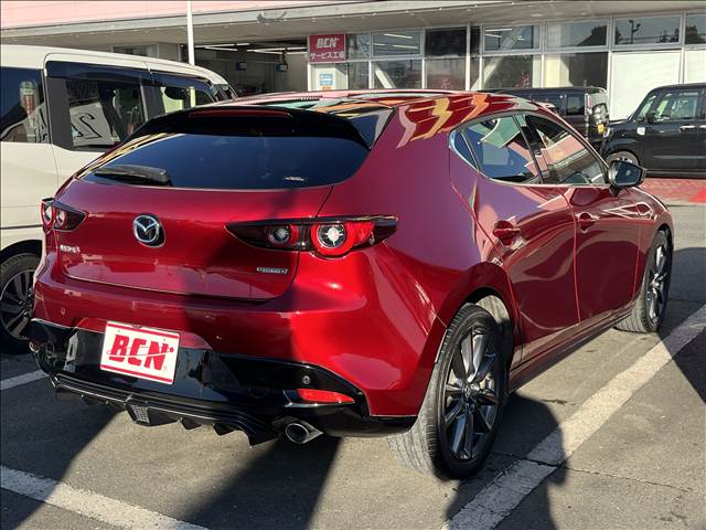 マツダ ＭＡＺＤＡ３　ファストバック