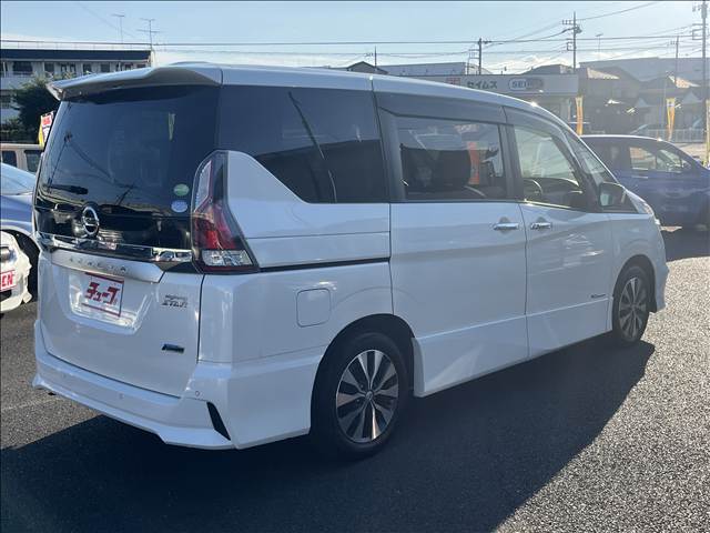 日産 セレナ