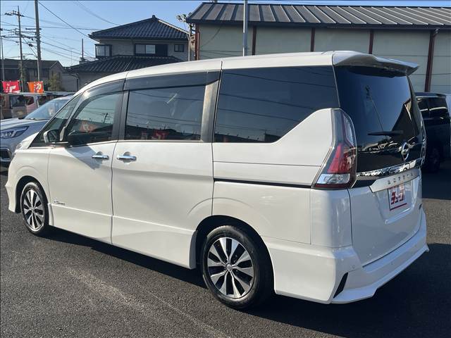 日産 セレナ