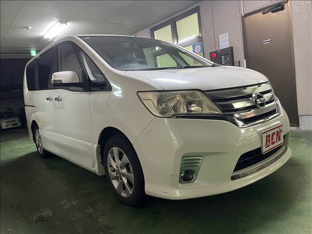 日産 セレナ