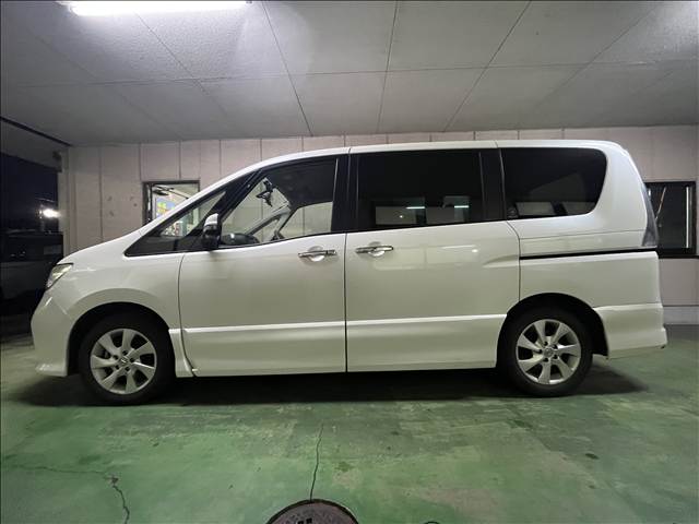 日産 セレナ