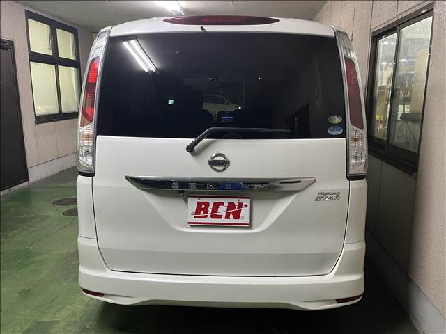 日産 セレナ