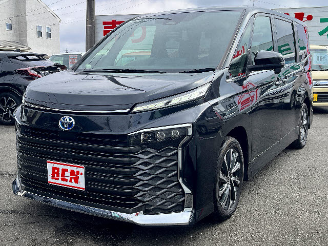 トヨタ ヴォクシー　ハイブリッド