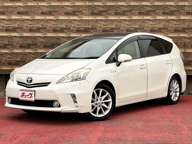 トヨタ プリウス　アルファ