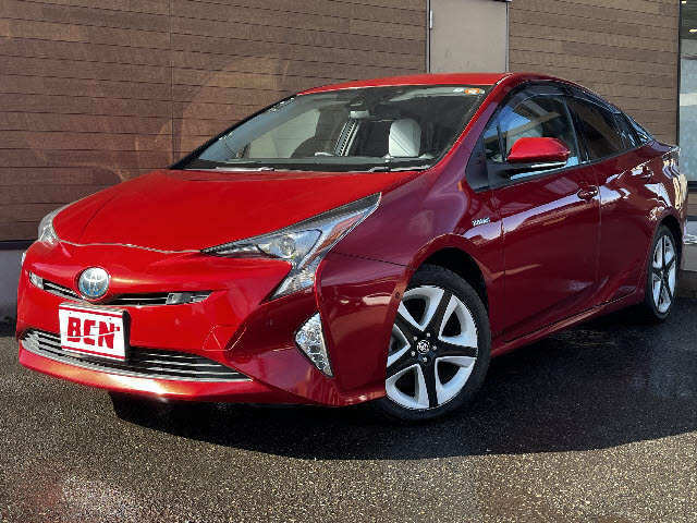 トヨタ プリウス