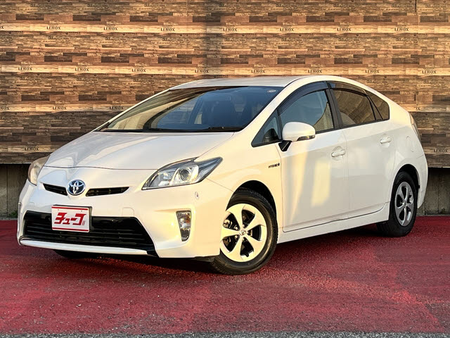 トヨタ プリウス