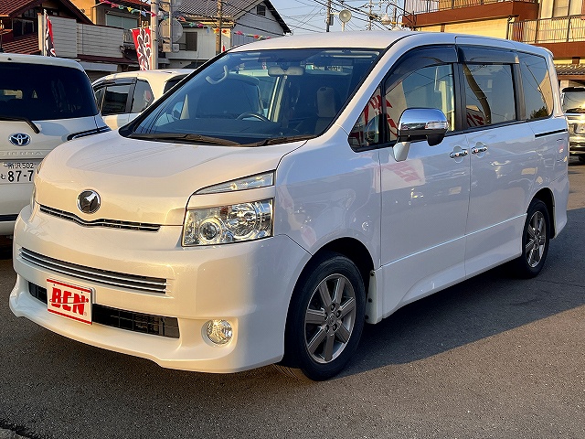 トヨタ ヴォクシー