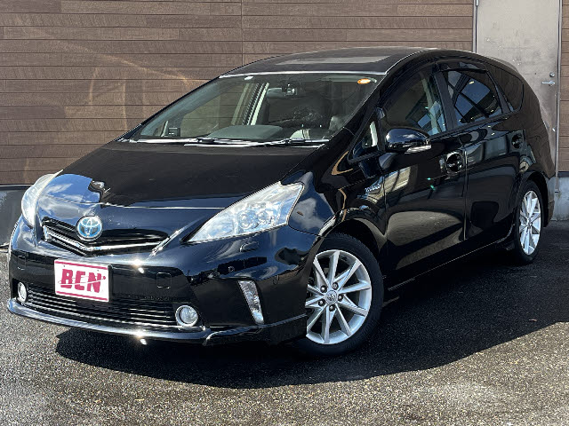 トヨタ プリウス　アルファ