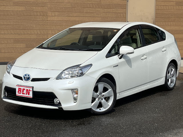 トヨタ プリウス