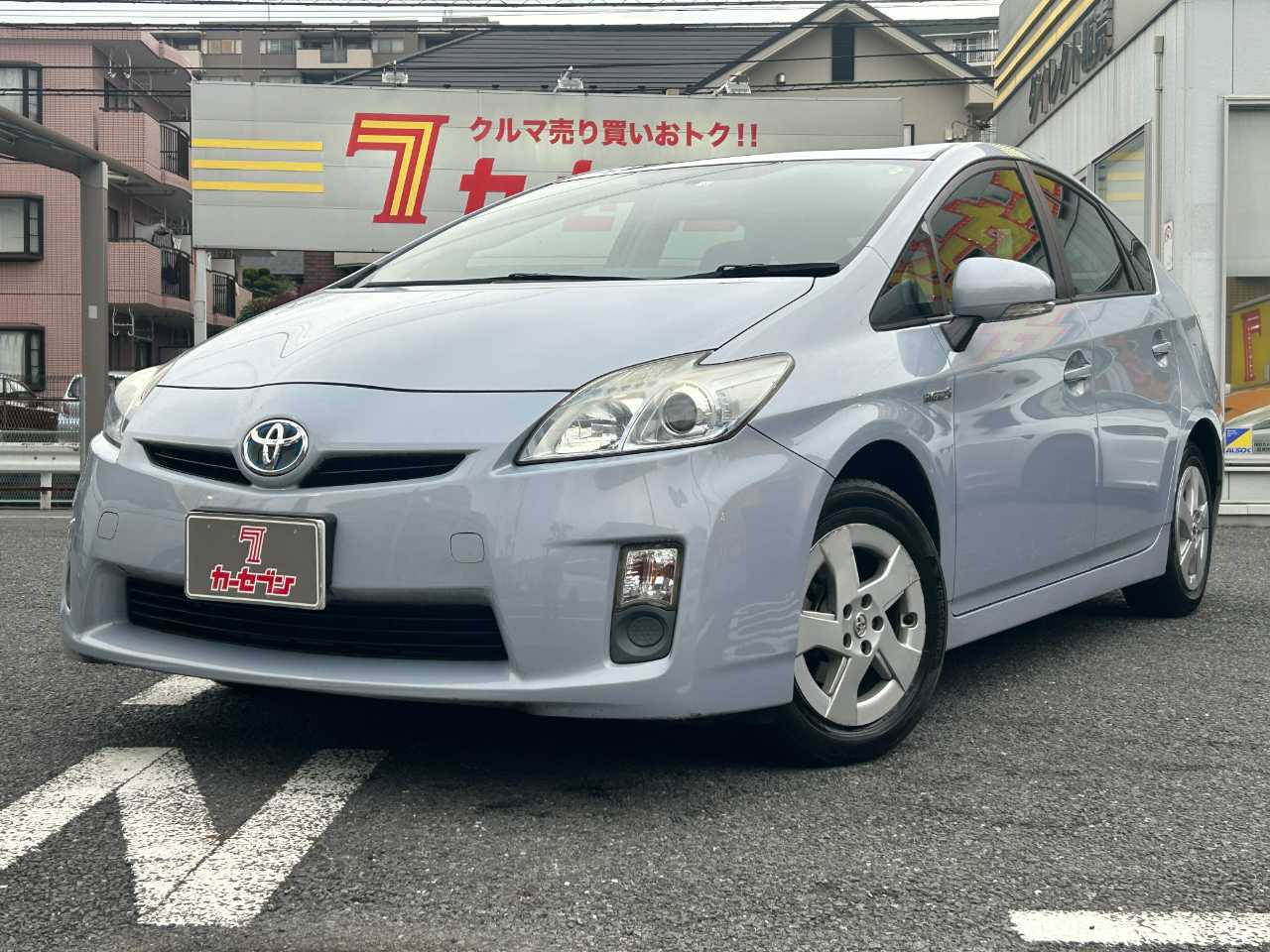 トヨタ プリウス
