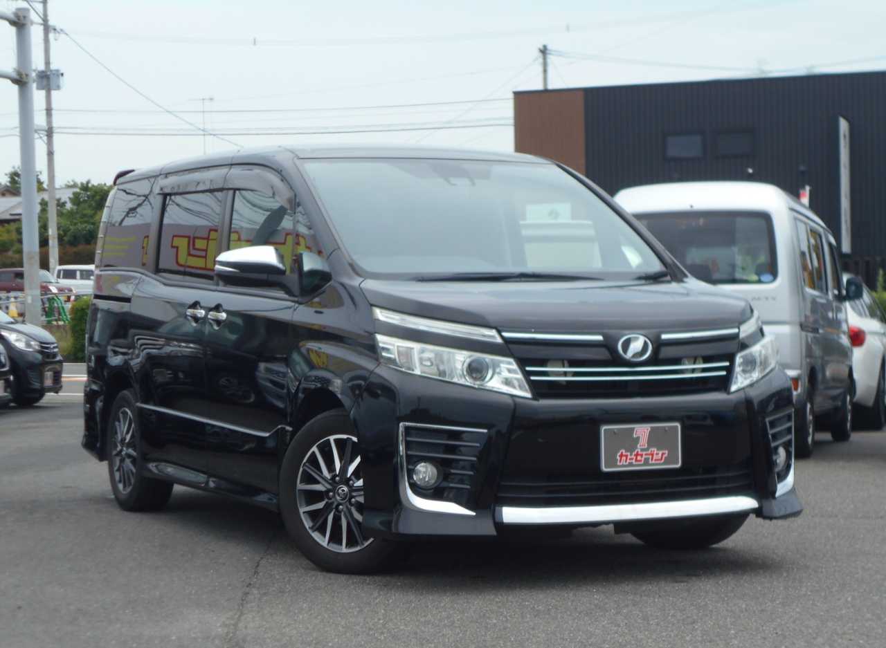 トヨタ ヴォクシー