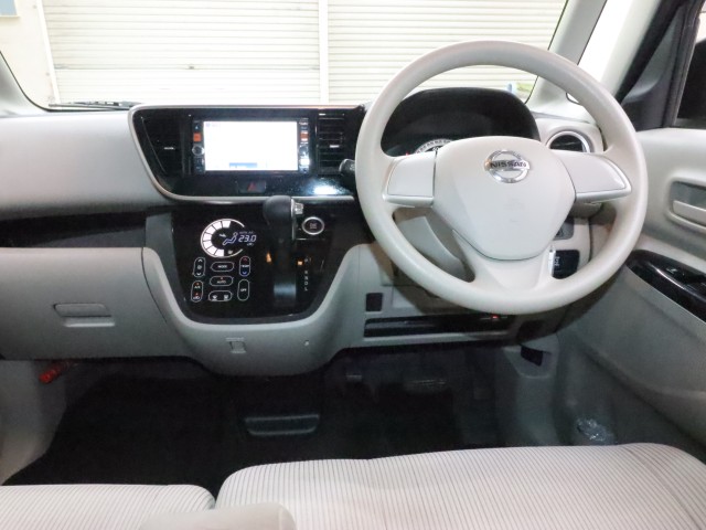 日産 デイズ　ルークス