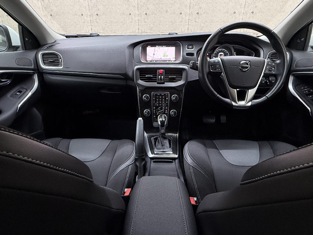 ボルボ ボルボ　Ｖ４０　ＳＷ