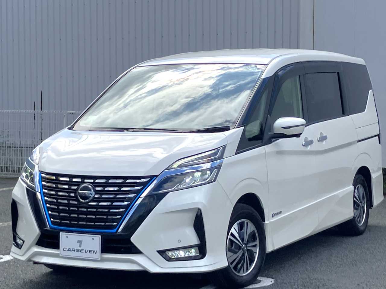 日産 セレナ