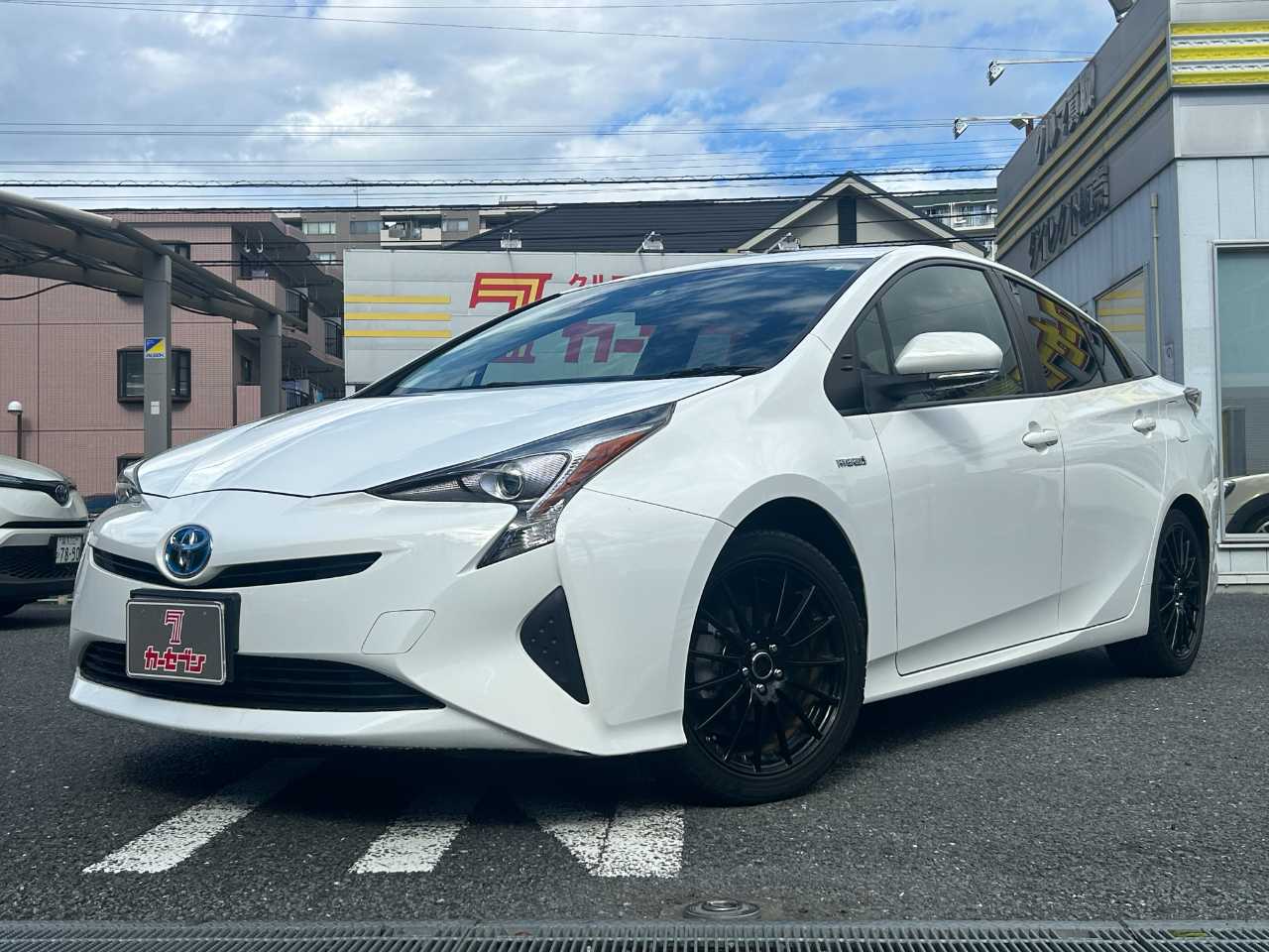 トヨタ プリウス