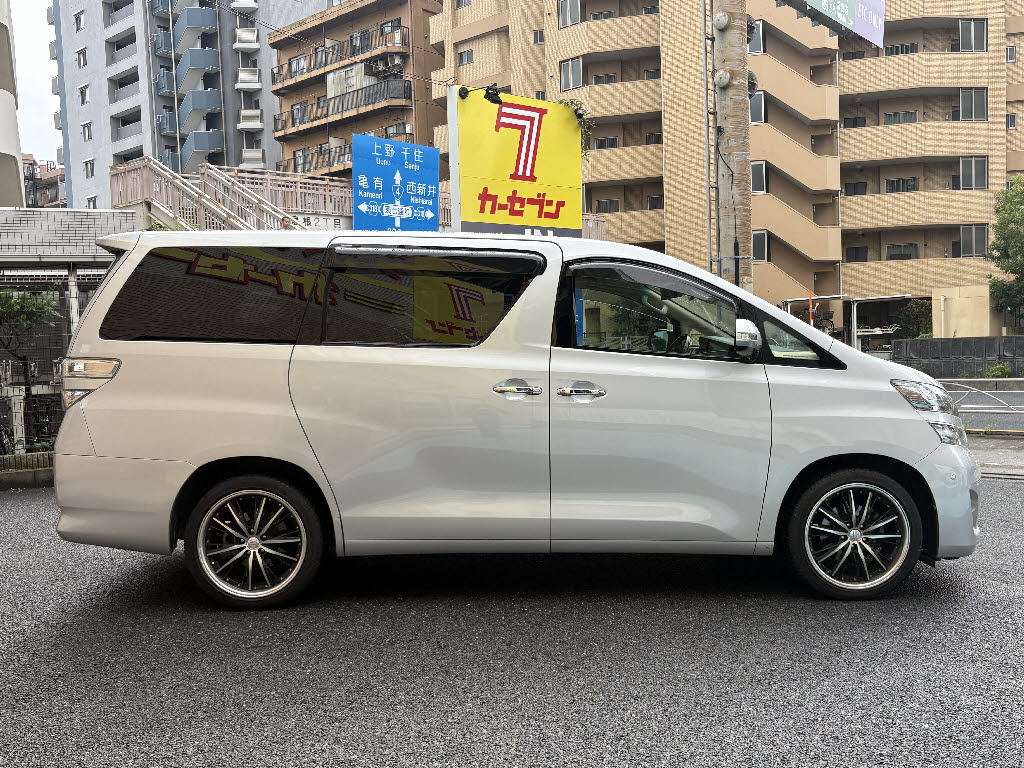 トヨタ ヴェルファイア