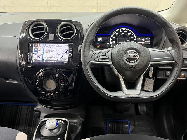 日産 ノート　ＨＢ