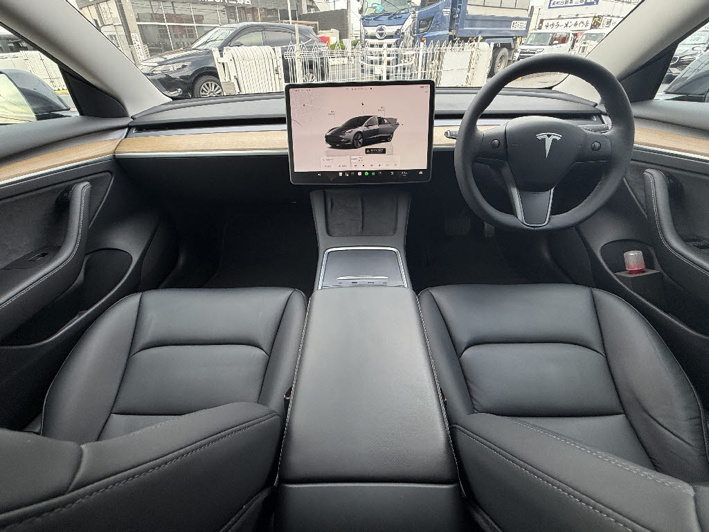テスラ テスラ　モデル３