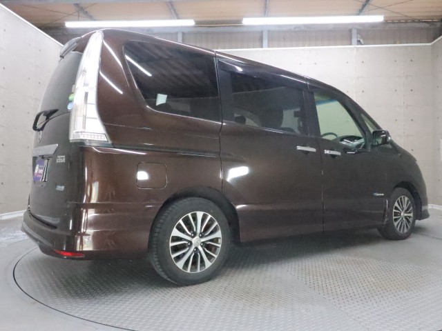日産 セレナ