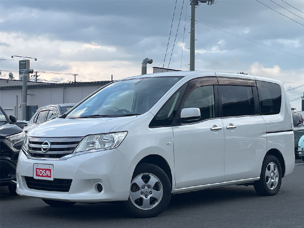 日産 セレナ