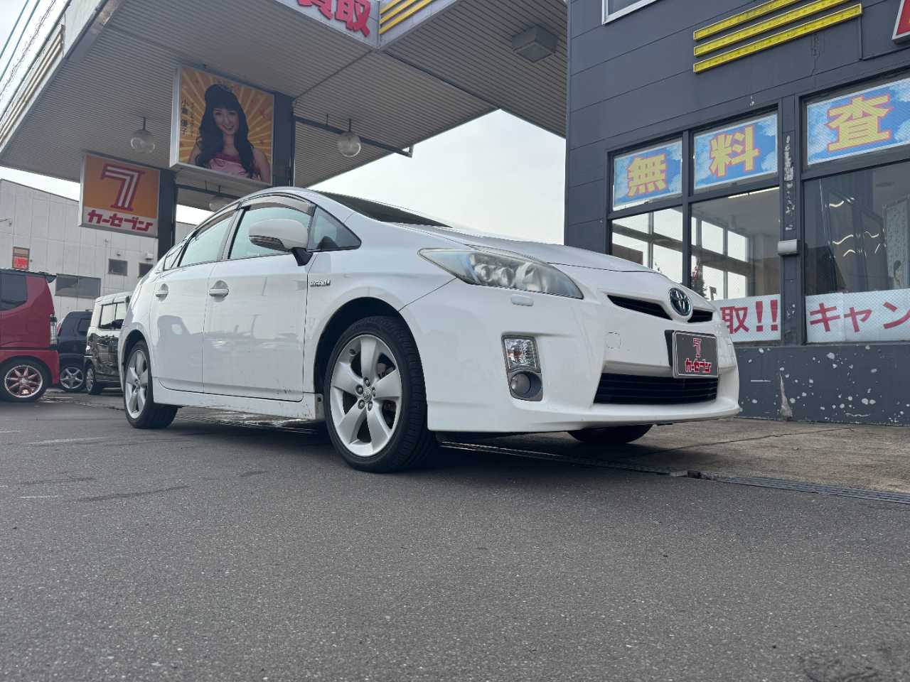 トヨタ プリウス