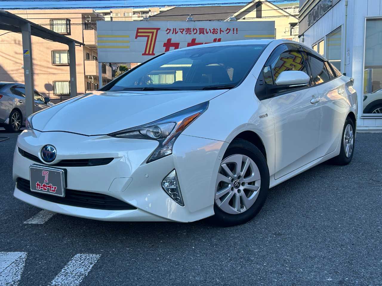 トヨタ プリウス