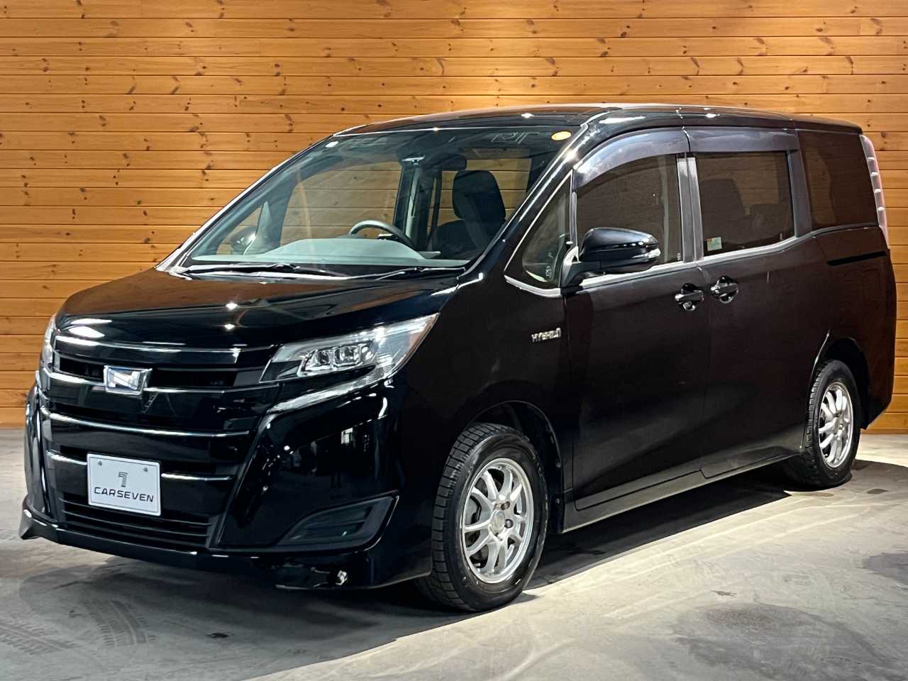 トヨタ ノア　ハイブリッド