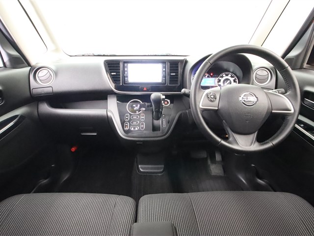 日産 デイズ　ルークス