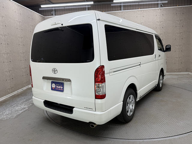 トヨタ ハイエースバン