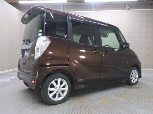 日産 デイズ　ルークス