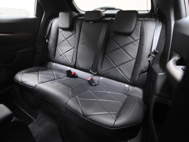 ＤＳ　ＡＵＴＯＭＯＢＩＬＥＳ シトロエン　ＤＳ３　クロスバック