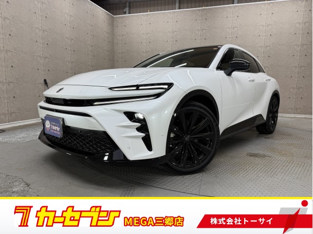 トヨタ クラウン　スポーツ　ハイブリッド