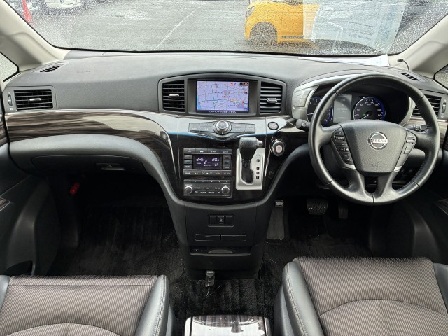 日産 エルグランド